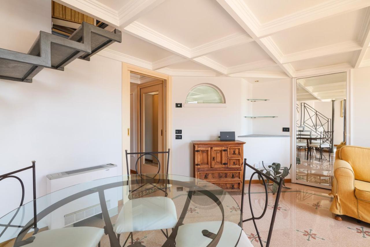 Duomo Cathedral View - Luxury Apartment Milan Luaran gambar