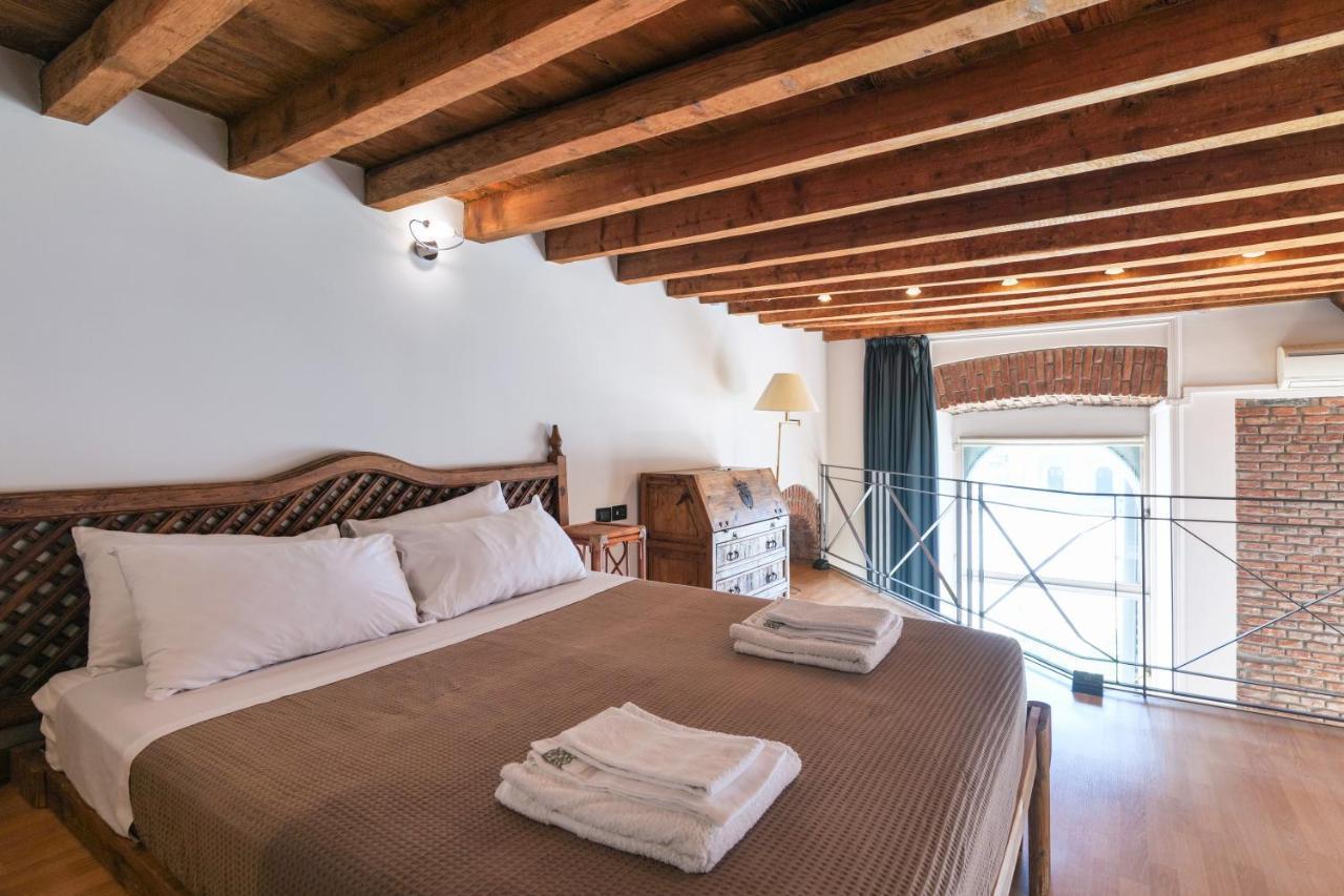 Duomo Cathedral View - Luxury Apartment Milan Luaran gambar