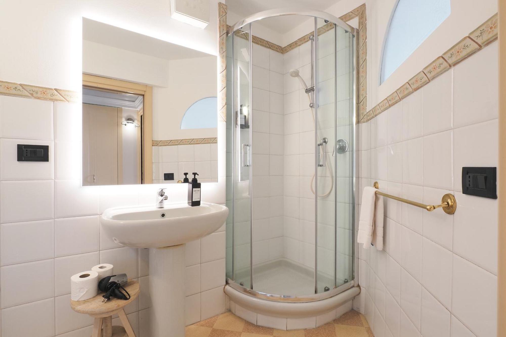Duomo Cathedral View - Luxury Apartment Milan Luaran gambar