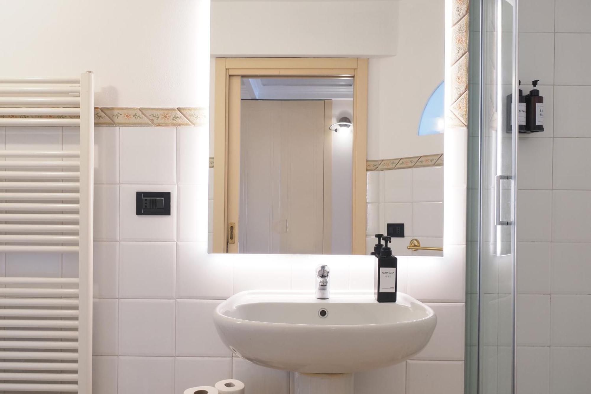 Duomo Cathedral View - Luxury Apartment Milan Luaran gambar